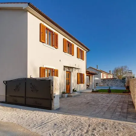 Nima - House With Private Pool