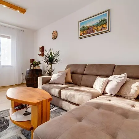 Nima - House With Private Pool Vakantiehuis Barban
