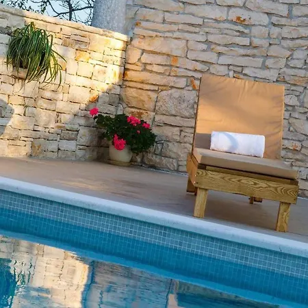 Nima - House With Private Pool * Barban